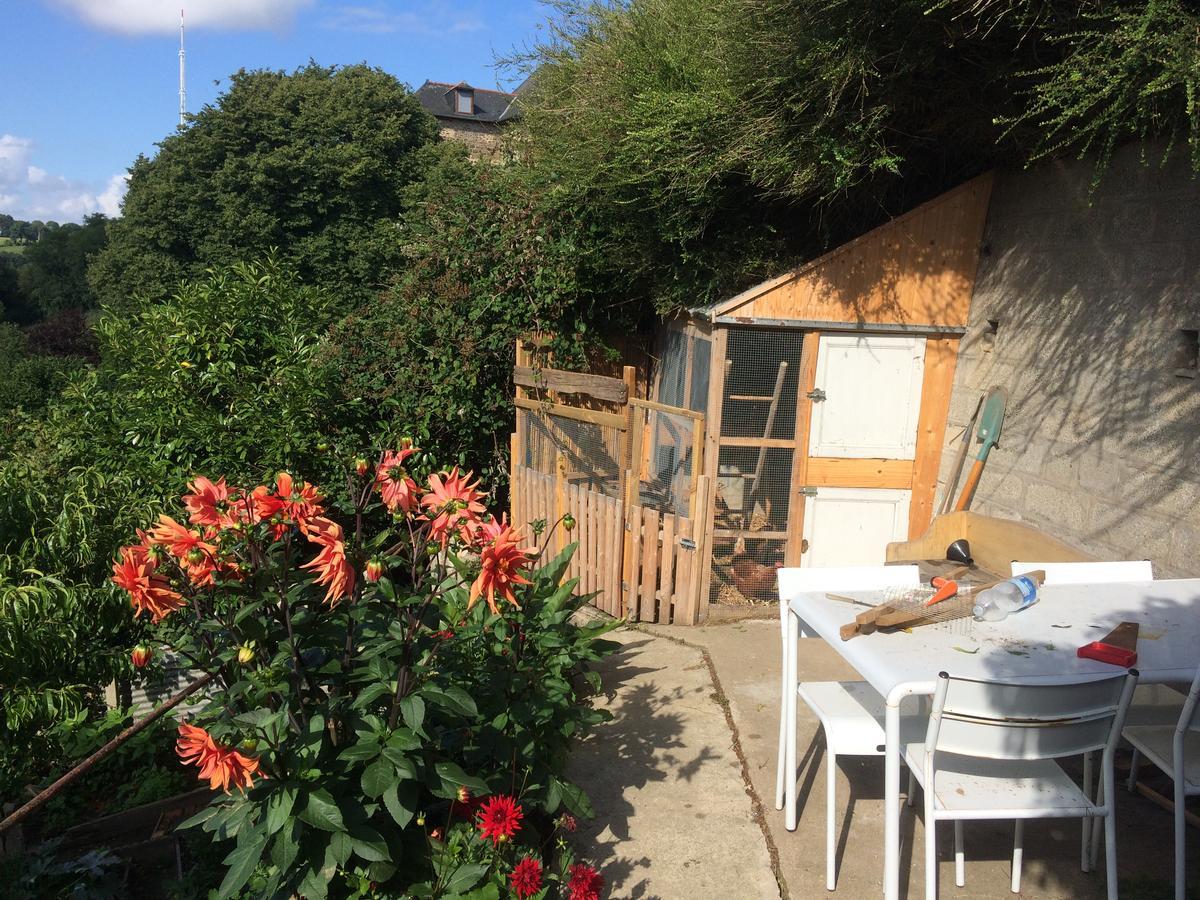 Bed and Breakfast Logis De La Filanderie Bécherel Exterior foto
