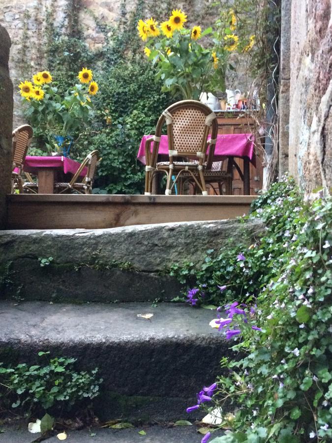 Bed and Breakfast Logis De La Filanderie Bécherel Exterior foto